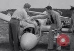 Standbild Heer und Marine Beamten fliegen Segelflugzeuge Elmira New York USA, 1941, aus Sekunde 17 historischem Filmmaterial Videoclip 65675028732