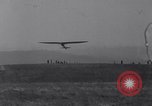 Standbild Heer und Marine Beamten fliegen Segelflugzeuge Elmira New York USA, 1941, aus Sekunde 22 historischem Filmmaterial Videoclip 65675028732
