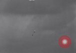 Standbild Heer und Marine Beamten fliegen Segelflugzeuge Elmira New York USA, 1941, aus Sekunde 29 historischem Filmmaterial Videoclip 65675028732