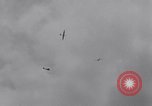 Standbild Heer und Marine Beamten fliegen Segelflugzeuge Elmira New York USA, 1941, aus Sekunde 41 historischem Filmmaterial Videoclip 65675028732