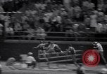 Standbild Leichtathletik Veranstaltungen an der Franklin Feld Philadelphia Pennsylvania USA, 1941, aus Sekunde 16 historischem Filmmaterial Videoclip 65675028733
