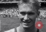 Standbild Leichtathletik Veranstaltungen an der Franklin Feld Philadelphia Pennsylvania USA, 1941, aus Sekunde 21 historischem Filmmaterial Videoclip 65675028733