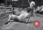 Standbild Leichtathletik Veranstaltungen an der Franklin Feld Philadelphia Pennsylvania USA, 1941, aus Sekunde 29 historischem Filmmaterial Videoclip 65675028733