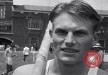Standbild Leichtathletik Veranstaltungen an der Franklin Feld Philadelphia Pennsylvania USA, 1941, aus Sekunde 36 historischem Filmmaterial Videoclip 65675028733