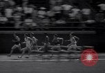 Standbild Leichtathletik Veranstaltungen an der Franklin Feld Philadelphia Pennsylvania USA, 1941, aus Sekunde 45 historischem Filmmaterial Videoclip 65675028733