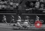 Standbild Leichtathletik Veranstaltungen an der Franklin Feld Philadelphia Pennsylvania USA, 1941, aus Sekunde 49 historischem Filmmaterial Videoclip 65675028733