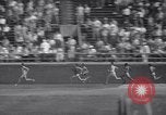 Standbild Leichtathletik Veranstaltungen an der Franklin Feld Philadelphia Pennsylvania USA, 1941, aus Sekunde 60 historischem Filmmaterial Videoclip 65675028733