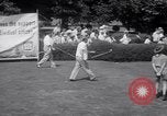 Standbild Babe Ruth und TY Cobb spielt Golf Flushing Long Island New York USA, 1941, aus Sekunde 28 historischem Filmmaterial Videoclip 65675028734