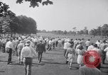 Standbild Babe Ruth und TY Cobb spielt Golf Flushing Long Island New York USA, 1941, aus Sekunde 58 historischem Filmmaterial Videoclip 65675028734