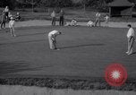 Standbild Babe Ruth und TY Cobb spielt Golf Flushing Long Island New York USA, 1941, aus Sekunde 61 historischem Filmmaterial Videoclip 65675028734