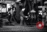 Standbild Test auf Reifen Akron Ohio USA, 1941, aus Sekunde 5 historischem Filmmaterial Videoclip 65675028739