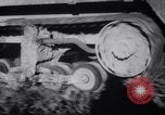Standbild Test auf Reifen Akron Ohio USA, 1941, aus Sekunde 7 historischem Filmmaterial Videoclip 65675028739