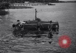 Standbild Barney Connelt in winzigen U-Boot Jacksonville Florida USA, 1941, aus Sekunde 4 historischem Filmmaterial Videoclip 65675028740