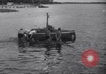 Standbild Barney Connelt in winzigen U-Boot Jacksonville Florida USA, 1941, aus Sekunde 6 historischem Filmmaterial Videoclip 65675028740
