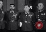 Standbild Marshals Voroshilov Timoschenko und Budyenny gepostet Moskau Russland Sowjetunion, 1941, aus Sekunde 32 historischem Filmmaterial Videoclip 65675028748
