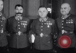 Standbild Marshals Voroshilov Timoschenko und Budyenny gepostet Moskau Russland Sowjetunion, 1941, aus Sekunde 34 historischem Filmmaterial Videoclip 65675028748