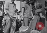 Standbild aus Aluminium Recycling Zweiten Weltkrieg Wilmington Ohio USA, 1941, aus Sekunde 10 historischem Filmmaterial Videoclip 65675028750