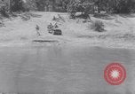 Standbild US 4 Ingenieure Truppen mit Bantam Jeep Fort Benning Georgia USA, 1941, aus Sekunde 5 historischem Filmmaterial Videoclip 65675028751