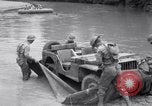 Standbild US 4 Ingenieure Truppen mit Bantam Jeep Fort Benning Georgia USA, 1941, aus Sekunde 15 historischem Filmmaterial Videoclip 65675028751