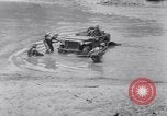 Standbild US 4 Ingenieure Truppen mit Bantam Jeep Fort Benning Georgia USA, 1941, aus Sekunde 40 historischem Filmmaterial Videoclip 65675028751