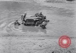 Standbild US 4 Ingenieure Truppen mit Bantam Jeep Fort Benning Georgia USA, 1941, aus Sekunde 42 historischem Filmmaterial Videoclip 65675028751