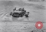 Standbild US 4 Ingenieure Truppen mit Bantam Jeep Fort Benning Georgia USA, 1941, aus Sekunde 43 historischem Filmmaterial Videoclip 65675028751