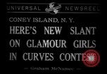 Standbild Modelle in Miss Venus moderne Peagant Coney Island New York USA, 1941, aus Sekunde 5 historischem Filmmaterial Videoclip 65675028752