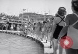 Standbild Modelle in Miss Venus moderne Peagant Coney Island New York USA, 1941, aus Sekunde 19 historischem Filmmaterial Videoclip 65675028752