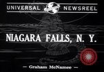 Standbild Tommy Illayes Niagara Falls New York USA, 1941, aus Sekunde 8 historischem Filmmaterial Videoclip 65675028753
