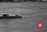 Standbild Tommy Illayes Niagara Falls New York USA, 1941, aus Sekunde 15 historischem Filmmaterial Videoclip 65675028753