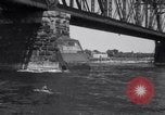 Standbild Tommy Illayes Niagara Falls New York USA, 1941, aus Sekunde 24 historischem Filmmaterial Videoclip 65675028753