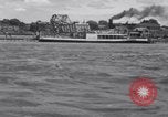 Standbild Tommy Illayes Niagara Falls New York USA, 1941, aus Sekunde 37 historischem Filmmaterial Videoclip 65675028753
