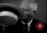 Immagine di Il Vice Presidente John Nance Garner cerca su cappelli Washington DC USA, 1938, secondo 20 filmato di repertorio 65675028772