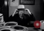 Immagine di Il Vice Presidente John Nance Garner cerca su cappelli Washington DC USA, 1938, secondo 25 filmato di repertorio 65675028772