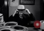 Immagine di Il Vice Presidente John Nance Garner cerca su cappelli Washington DC USA, 1938, secondo 26 filmato di repertorio 65675028772