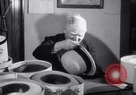 Immagine di Il Vice Presidente John Nance Garner cerca su cappelli Washington DC USA, 1938, secondo 29 filmato di repertorio 65675028772