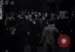 Image Pacte britannico-irlandais signé par de Valera et Neville Chamberlain London England Royaume-Uni, 1938, de la seconde 7 séquences d'archives historiques vidéo 65675028776