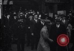 Image Pacte britannico-irlandais signé par de Valera et Neville Chamberlain London England Royaume-Uni, 1938, de la seconde 9 séquences d'archives historiques vidéo 65675028776