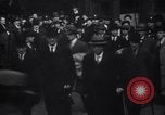 Image Pacte britannico-irlandais signé par de Valera et Neville Chamberlain London England Royaume-Uni, 1938, de la seconde 13 séquences d'archives historiques vidéo 65675028776