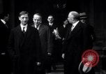Image Pacte britannico-irlandais signé par de Valera et Neville Chamberlain London England Royaume-Uni, 1938, de la seconde 33 séquences d'archives historiques vidéo 65675028776