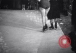 Image Bessie Pastor et son mari Michael Berliney créer glace synthétique Toledo Ohio USA, 1938, de la seconde 37 séquences d'archives historiques vidéo 65675028777