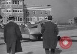 Standbild Tailless Bumblebee Flugzeugs Brooklyn New York City USA, 1938, aus Sekunde 13 historischem Filmmaterial Videoclip 65675028778