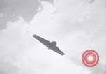 Standbild Tailless Bumblebee Flugzeugs Brooklyn New York City USA, 1938, aus Sekunde 22 historischem Filmmaterial Videoclip 65675028778