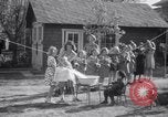 Immagine di Bulldog denominata bellezza luminosa con le sue tredici cuccioli Philadelphia Pennsylvania USA, 1938, secondo 34 filmato di repertorio 65675028779