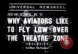 Standbild Roxy Theater Gae Mädchen fördern New York City USA, 1938, aus Sekunde 4 historischem Filmmaterial Videoclip 65675028780
