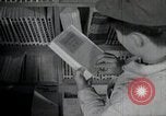 Immagine di Gli studenti in biblioteca russa di informazioni La Corea del Nord, 1948, secondo 20 filmato di repertorio 65675028796