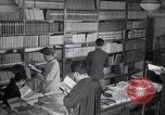 Immagine di Gli studenti in biblioteca russa di informazioni La Corea del Nord, 1948, secondo 25 filmato di repertorio 65675028796