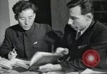 Immagine di Gli studenti in biblioteca russa di informazioni La Corea del Nord, 1948, secondo 43 filmato di repertorio 65675028796