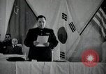 Image coréens demandez URSS et USA à retirer Pyongyang en Corée du Nord, 1946, de la seconde 10 séquences d'archives historiques vidéo 65675028798