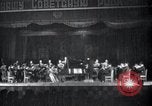 Image Concert et Spectacle de scène pour l'armée russe la Corée du Nord, 1948, de la seconde 3 séquences d'archives historiques vidéo 65675028799